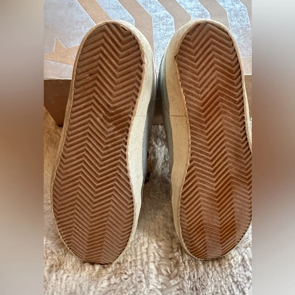 Golden Goose Superstar Denim/silver/peach with leopard laces. Size 39 - Picture 9 of 11